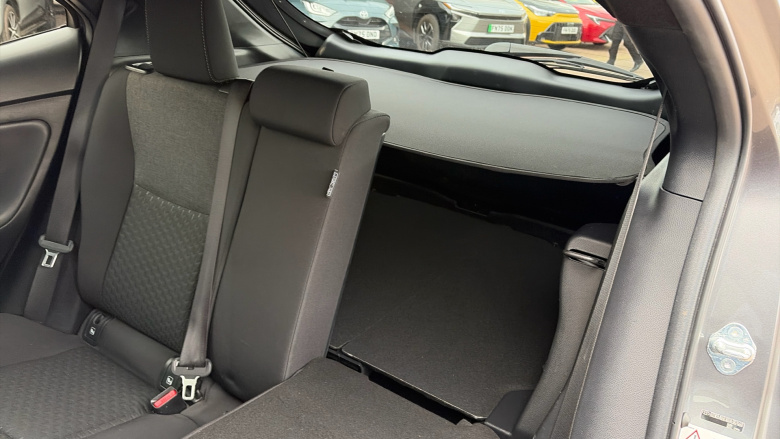 Toyota Yaris Cross 1.5 Hybrid Design 5dr CVT Hybrid Estate